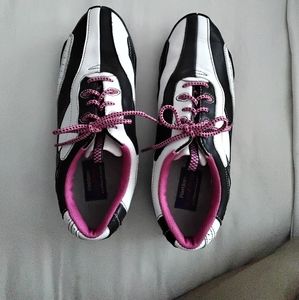 Woman's Golf Shoes